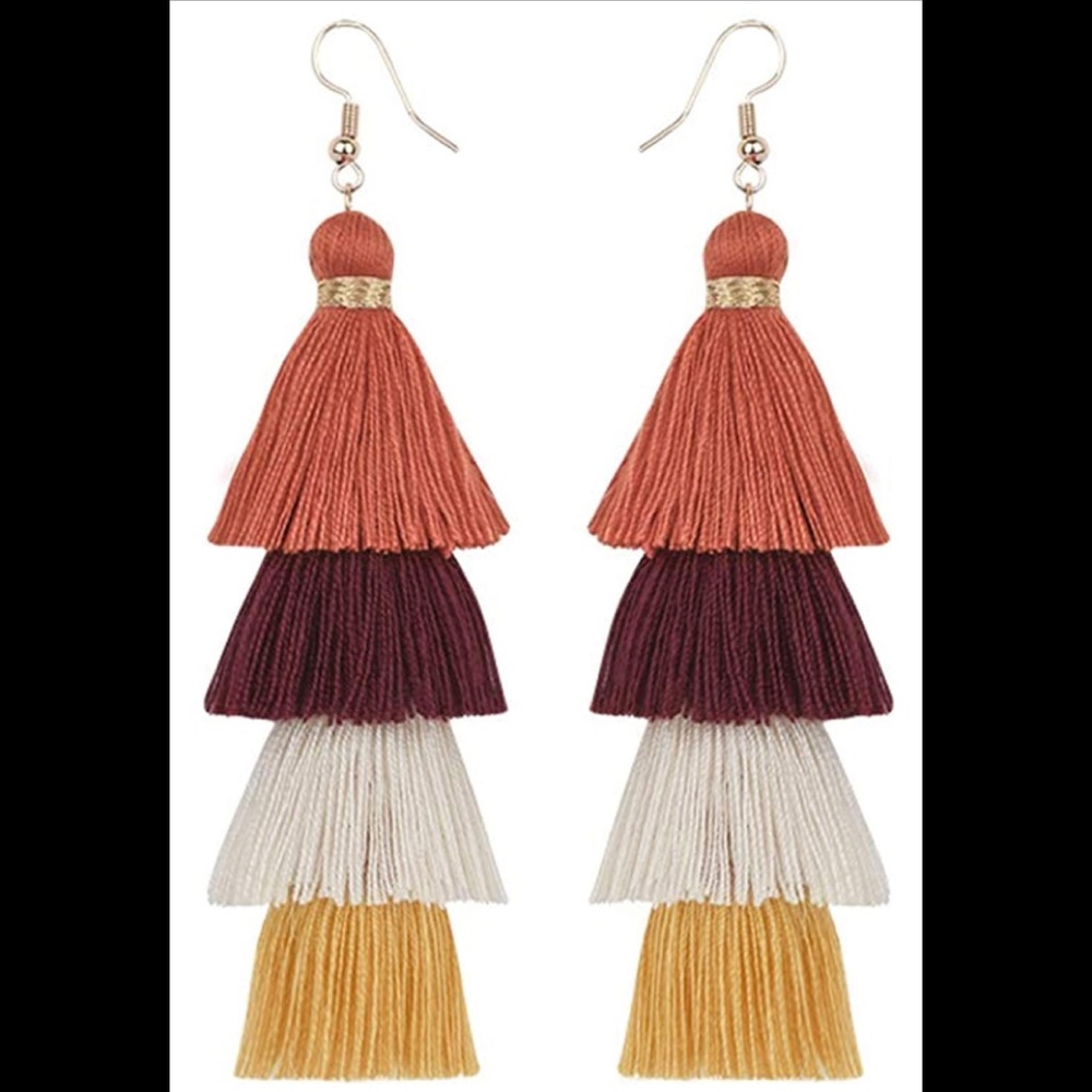 🔥Bohemian Fringe Long Multilayer Drop Earrings 🔥 - Picture 1 of 3